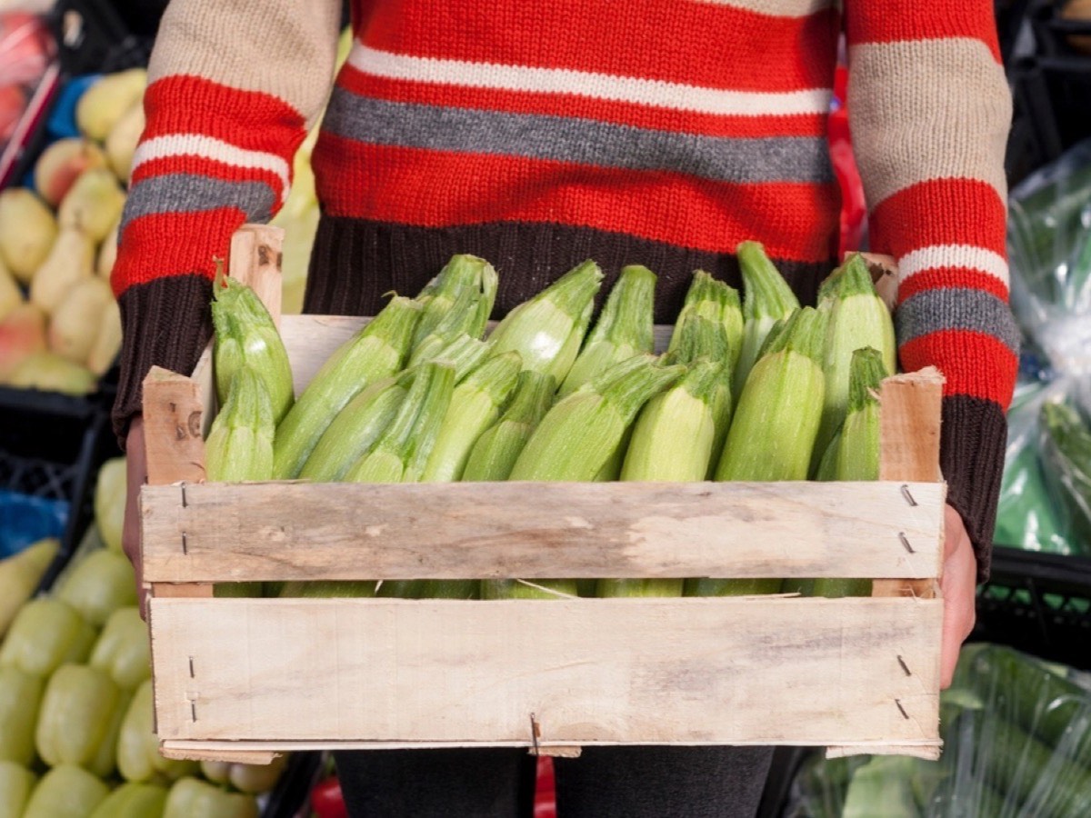 Fresh provisions in crates